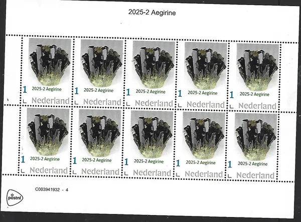 Nederland 2025-2 Mineralen Minerals; Aegirine sheetlet postfris/mnh