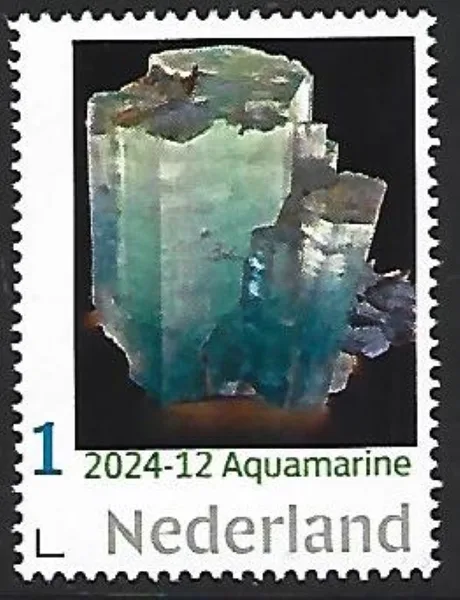 Nederland 2024-12 Mineralen Minerals:Apatiet postfris/mnh