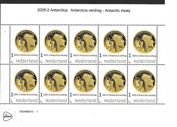 Netherlands 2025-2a Antarctica treaty coin on stamp sheetlet MNH