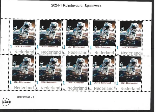 Netherlands 2024-1 Space Travel - Space walk sheetlet MNH