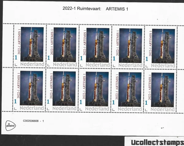 Netherlands 2022-1 Space Travel - Space Artemis 1 sheetlet MNH